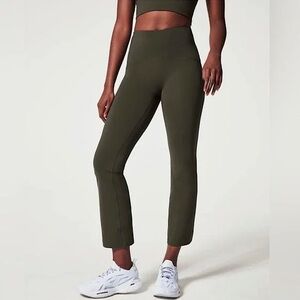 Spanx Booty Boost Active Ankle Flare Pants Yoga Leggings Dark Palm Green Medium
